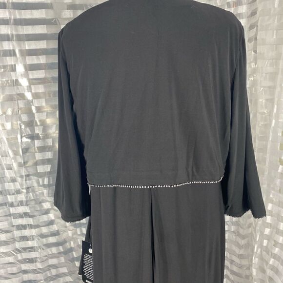 Avenue Embellished Evening Dress With Jacket - Picture 7 of 11